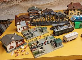 Modelleisenbahnanlage HO mit viel Zubehör