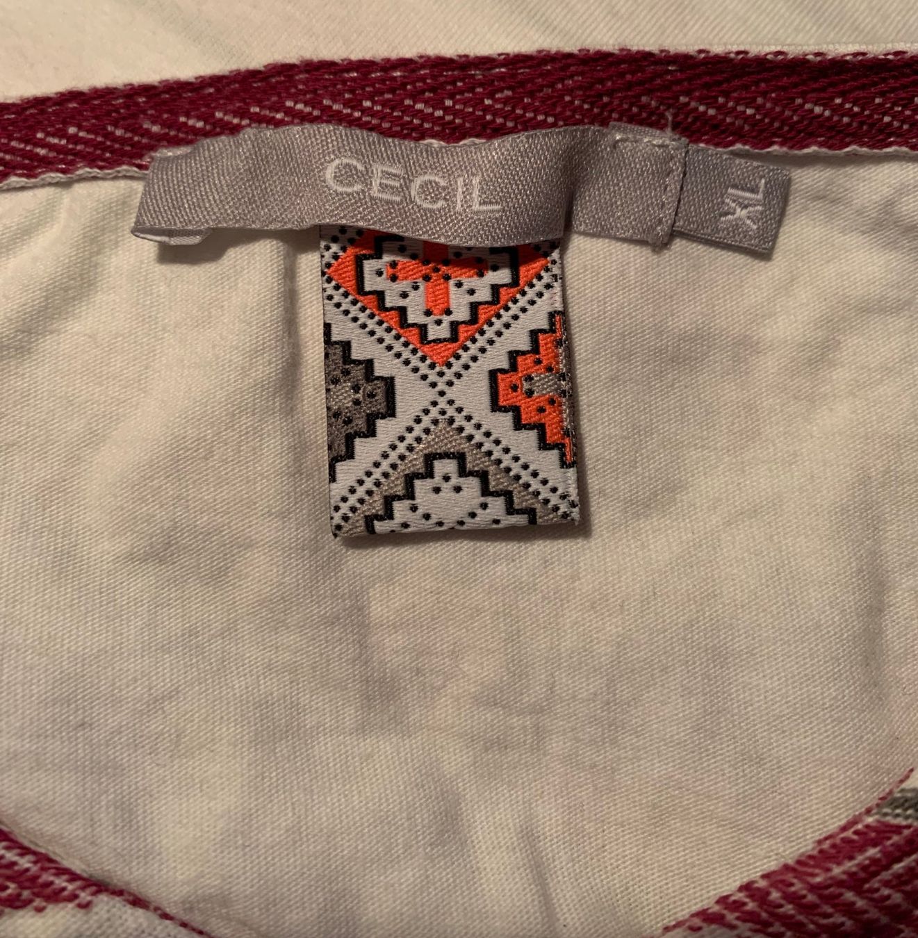 Cecil T-Shirts: Cecil T-Shirt weiss-rot gestreift – Gebraucht aus Zäziwil von kreative-ideen 5