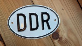 DDR Schild Auto