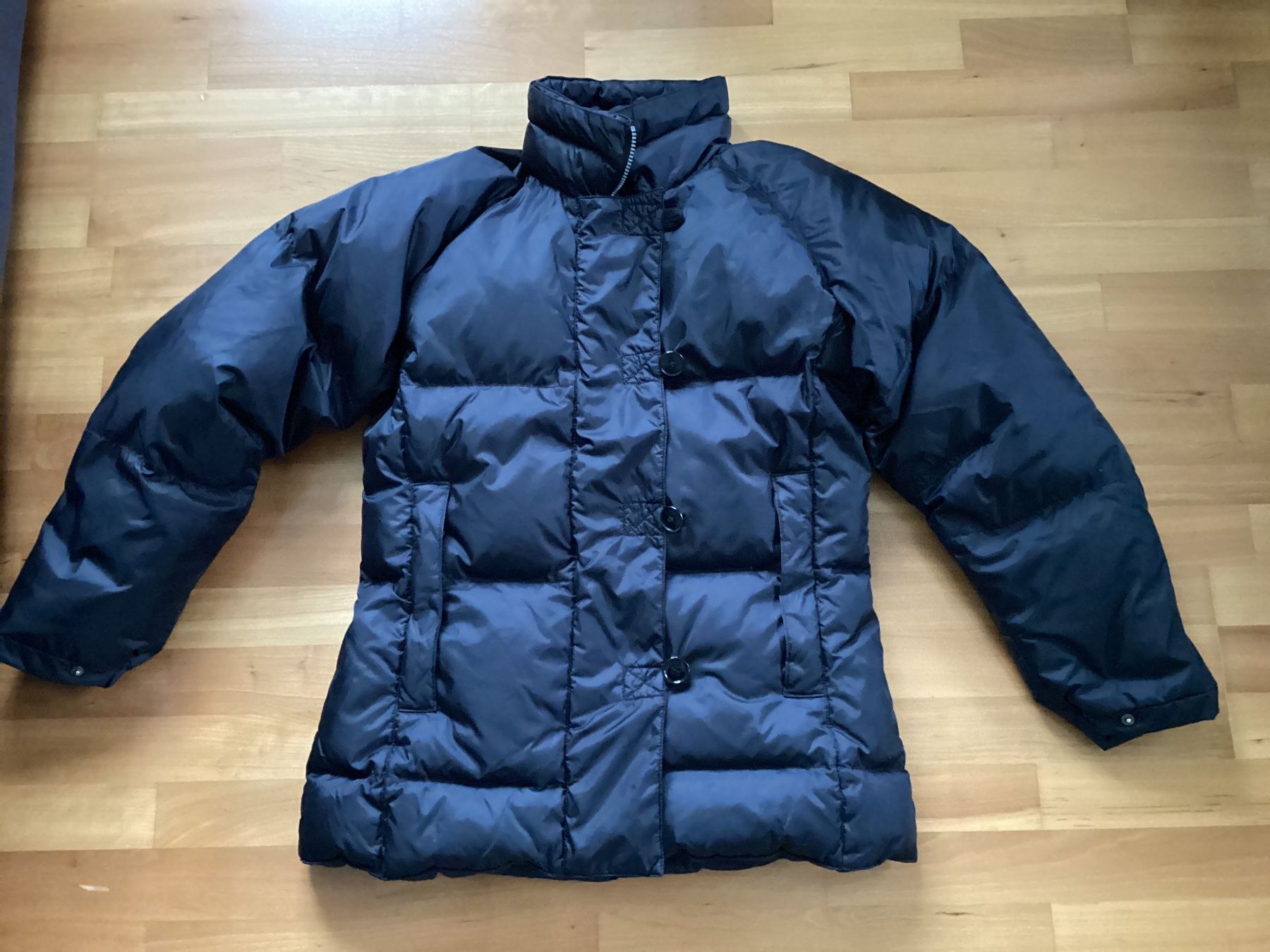 Giacche: Jet Set, Damendaunenjacke, Gr. 40 – Usato da Salenstein venduto da Esprit57