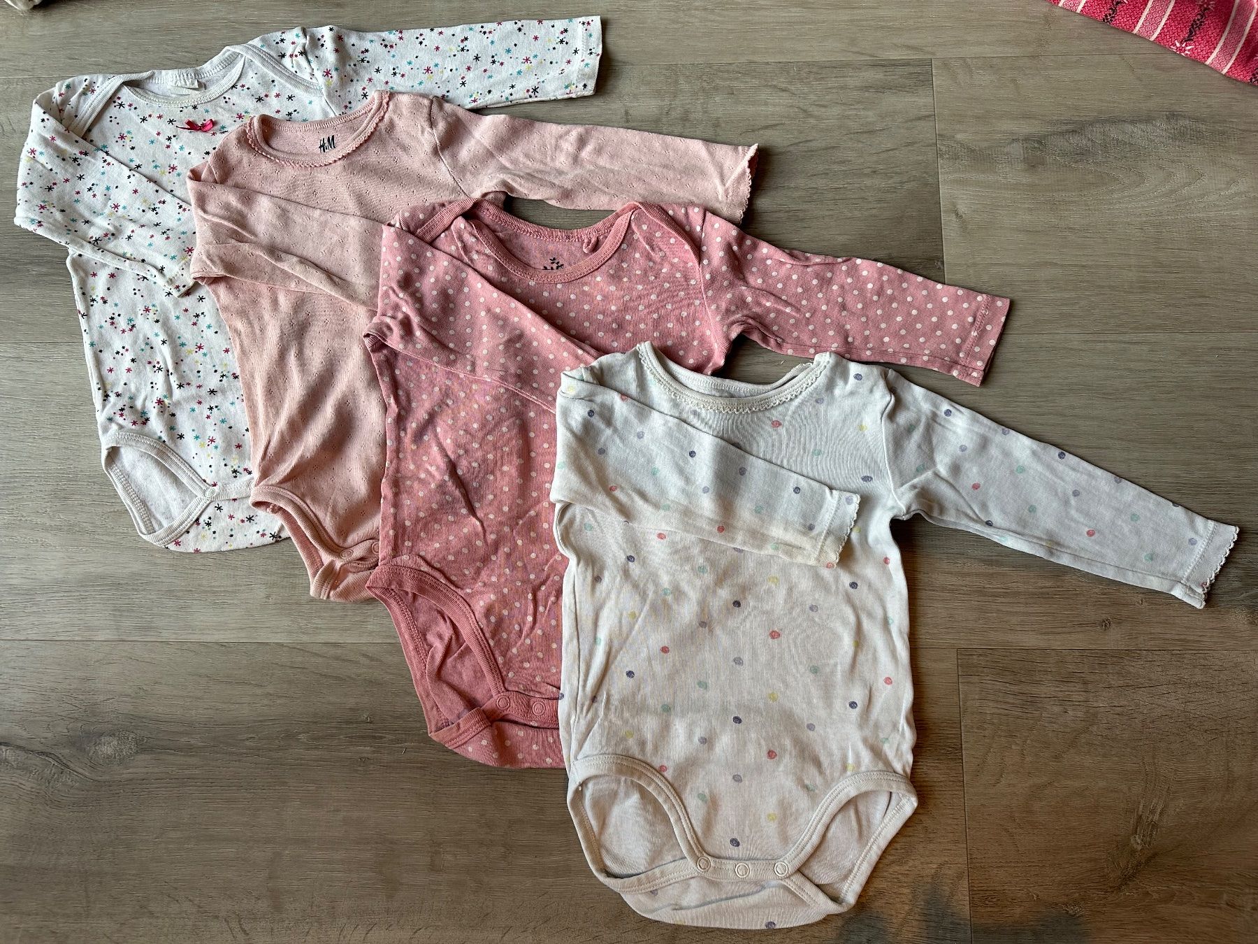 Biancheria intima: Mädchen Bodys, Gr. 74 und 74/80 – Usato da Seuzach venduto da Leli.91