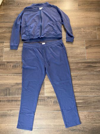 UP2Fashion Trainingsanzug / Pyjama blau Gr. L (44/46)