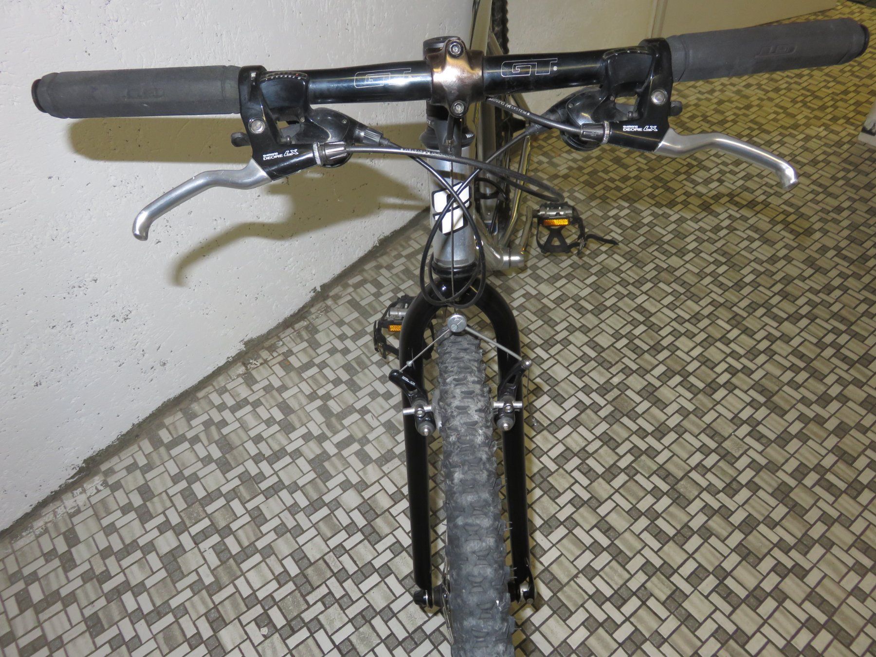 GT Velos: GT Avalanche MTB Retro Kult – Gebraucht aus Ammerswil AG von  6