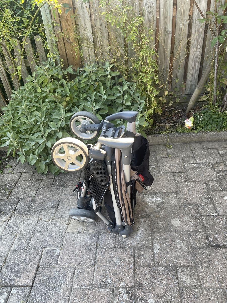 Tfk Carrozzine: Buggy  Tfk  Kinderwagen – Usato da Hindelbank venduto da Silya1 1