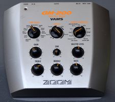 Zoom GM-200 Multi Gitarreneffekt /effet de guitare processor