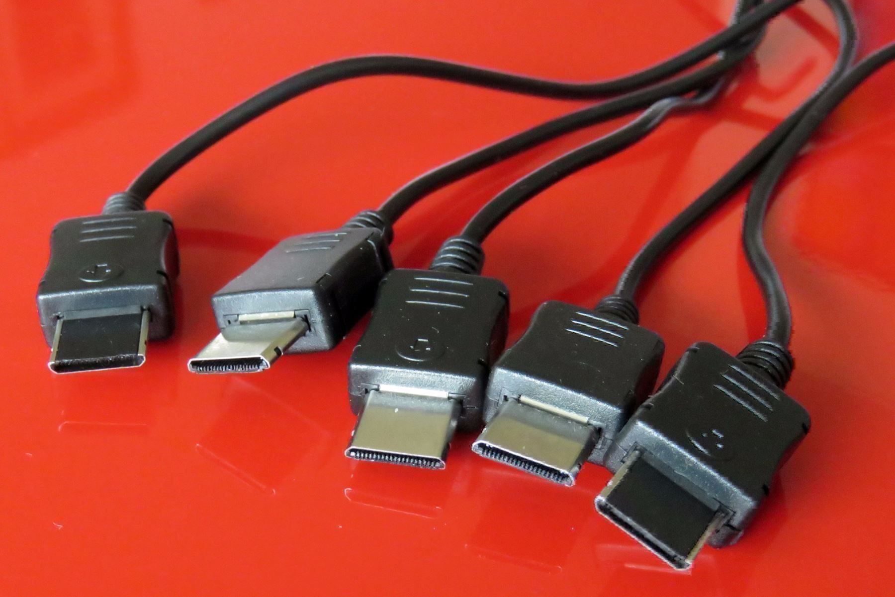 Cavi: 5 Stück Ladekabel mit altem Samsung Stecker – Nuovo (secondo la descrizione) da Untersiggenthal venduto da Zarkok