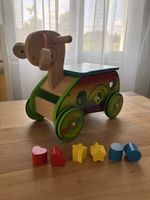 Holz-Laufauto / Kinderfahrzeug mit Steckspiel 