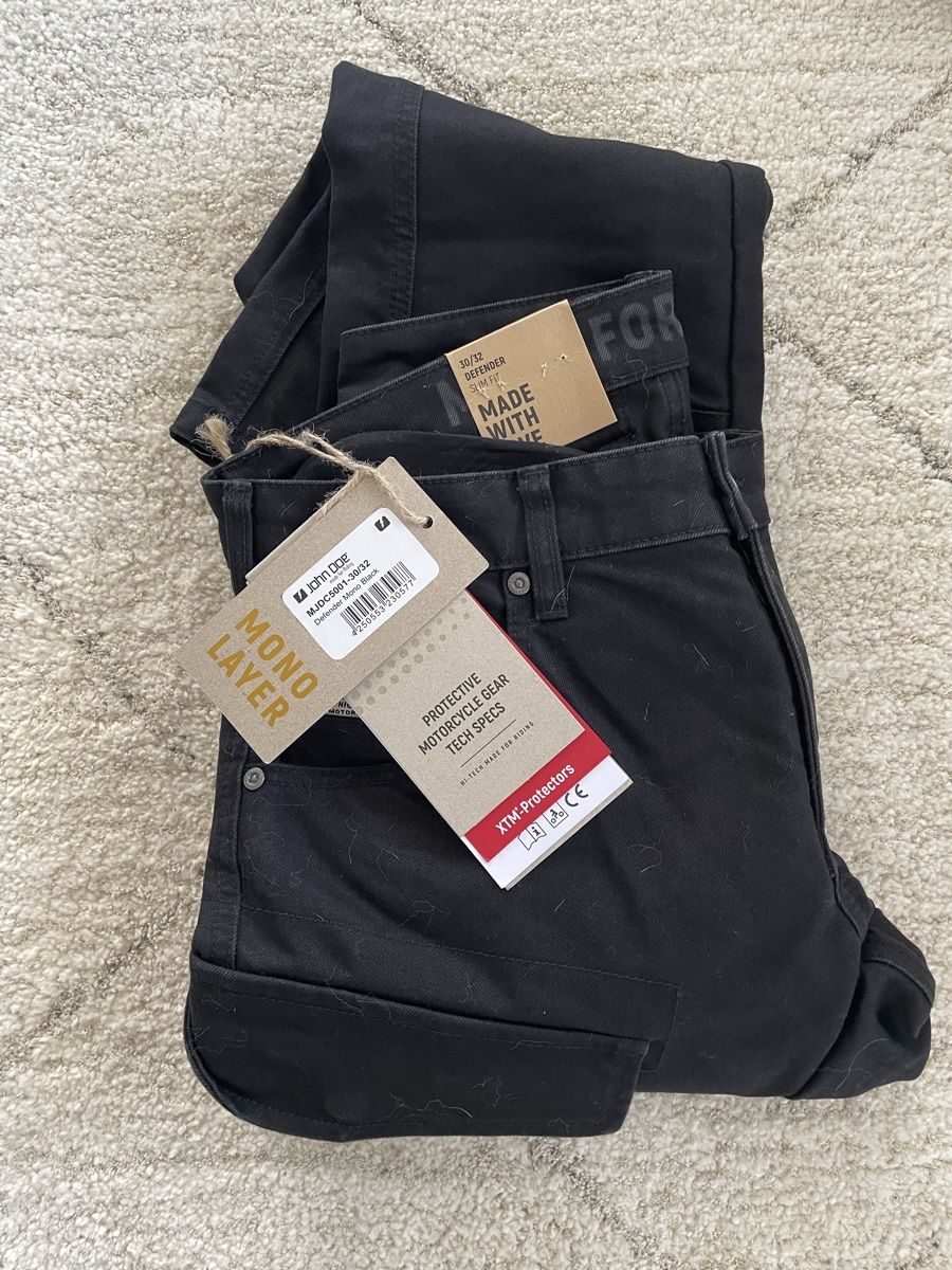 John Doe Jeans: Motorcycle John Doe Defender Mono Black 30/32 – Nuovo (secondo la descrizione) da Kloten venduto da bru_j2w6 2