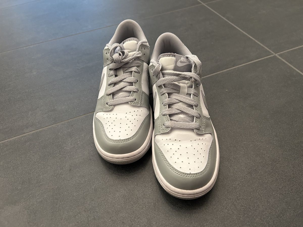 Nike Chaussures hommes: Nike Dunk Low, Grösse 39 – D'occasion à Unterlangenegg par Dodo2108 1