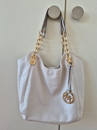 Michael Kors Lederhandtasche cremefarbig