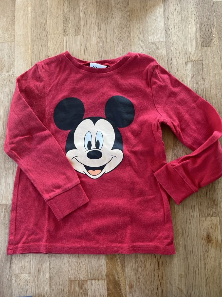 Lotti & Set di vestiti: Kinder set with clothing 116. – Usato da Bachenbülach venduto da Dana_Ondrasik 1