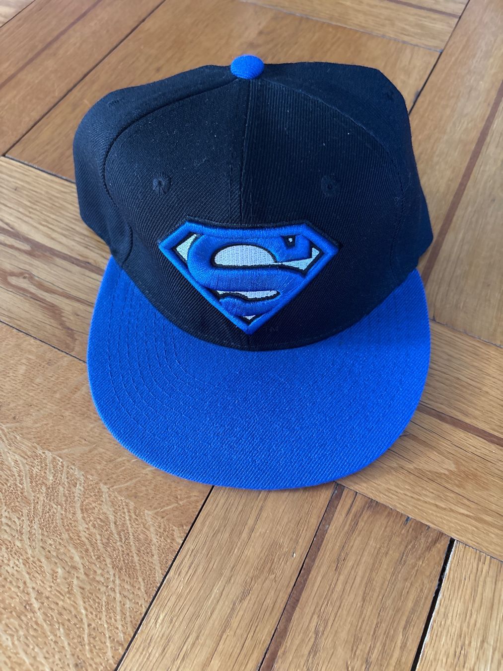 New Era Copricapi, berretti & cappellini: Kappe New Era Superman NEU – Nuovo (secondo la descrizione) da Genève venduto da Livsonman 1