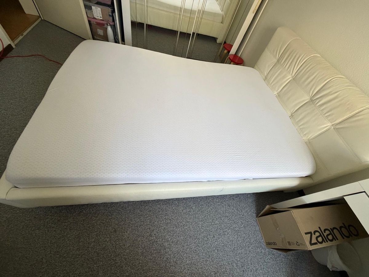 Betten: GRATIS: Bett mit Matratze – Gebraucht aus Emmen von Edj_nava 1