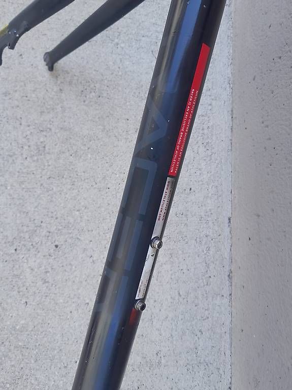 Pezzi di ricambio: Cadre alu Racer  – Usato da La Chaux de fonds venduto da lop_6bz8 1