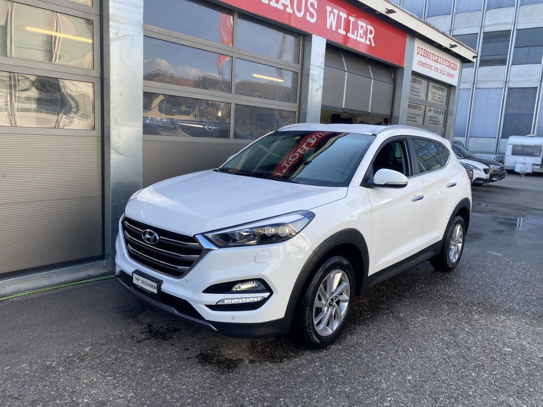 Hyundai Automobili: Hyundai Tucson 2.0 CRDI Plena 4WD Automatic – Usato da Biel/Bienne venduto da AS24