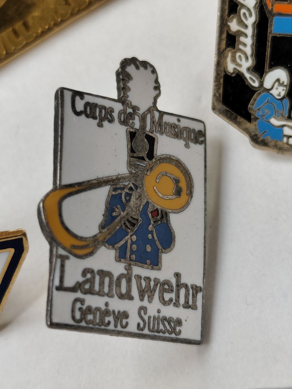 Plaketten & Abzeichen: Divers pins années 90's – Gebraucht aus Middes von Greg2707 5