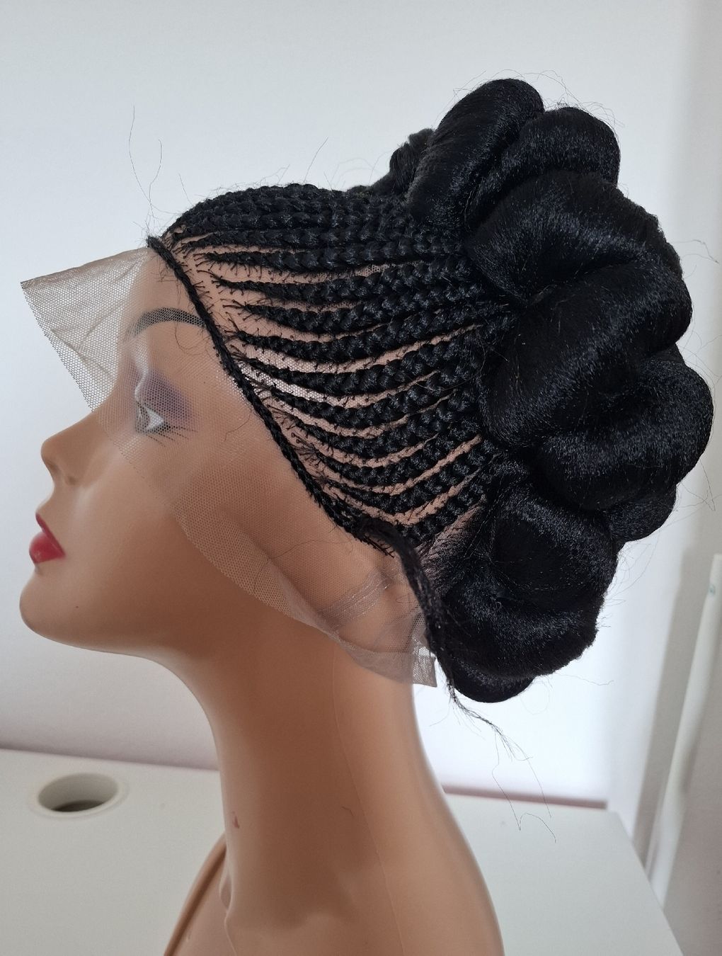 Parrucche: Black Braided Wig with High Bun | Elegant Style | Handmade – Nuovo (secondo la descrizione) da Lausanne venduto da usa_xd5k 3