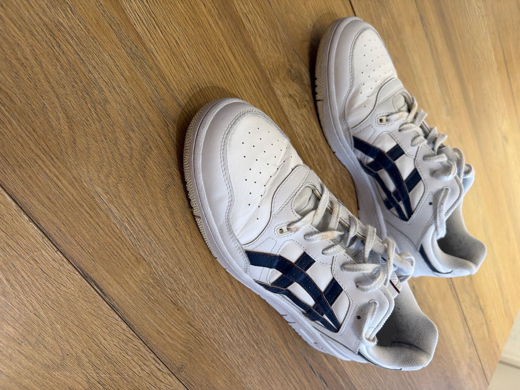 Asics Chaussures hommes: asics sneakers – D'occasion à Weinfelden par Nils.baechler_31