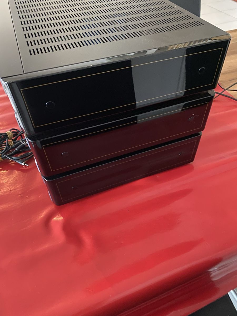 Revox Lettore multimediale & Streamer: Revox H2, H5, H6 – Usato da Luzern venduto da Harikan 3