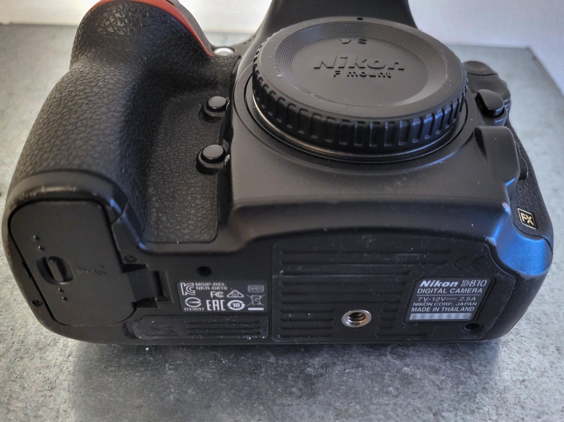 Nikon Fotocamera: Nikon D810 + 1 Akku + Ladegerät + OVP – Usato da Bern venduto da Granar13 5