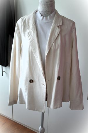 Schöner Blazer in Weiss/Creme von H&M Oversize-Look