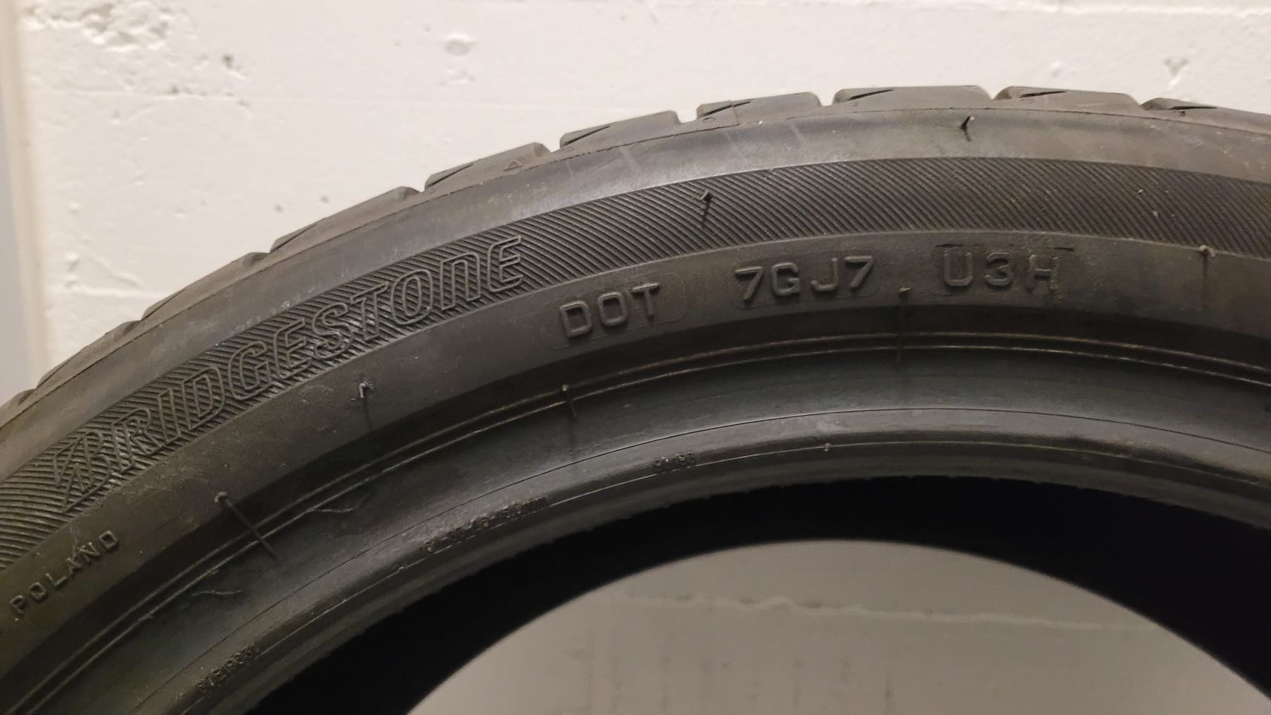Bridgestone Pneus & Kompletträder: 4 x Sommerreifen 225/45 R18 91W MO (Top-bewertet) – Gebraucht aus Bern von Angie.me 4