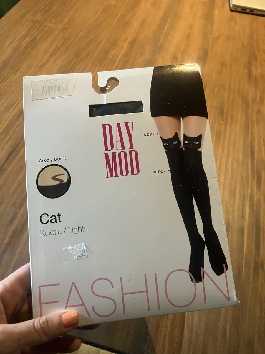 Calze & Collant: Collants chat M - jamais porté – Nuovo e nell'imballaggio originale da St-Aubin-Sauges venduto da Sonia-Ka