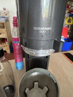 SodaStream Duo Wassersprudler mit Flaschen und Zylinder 60L