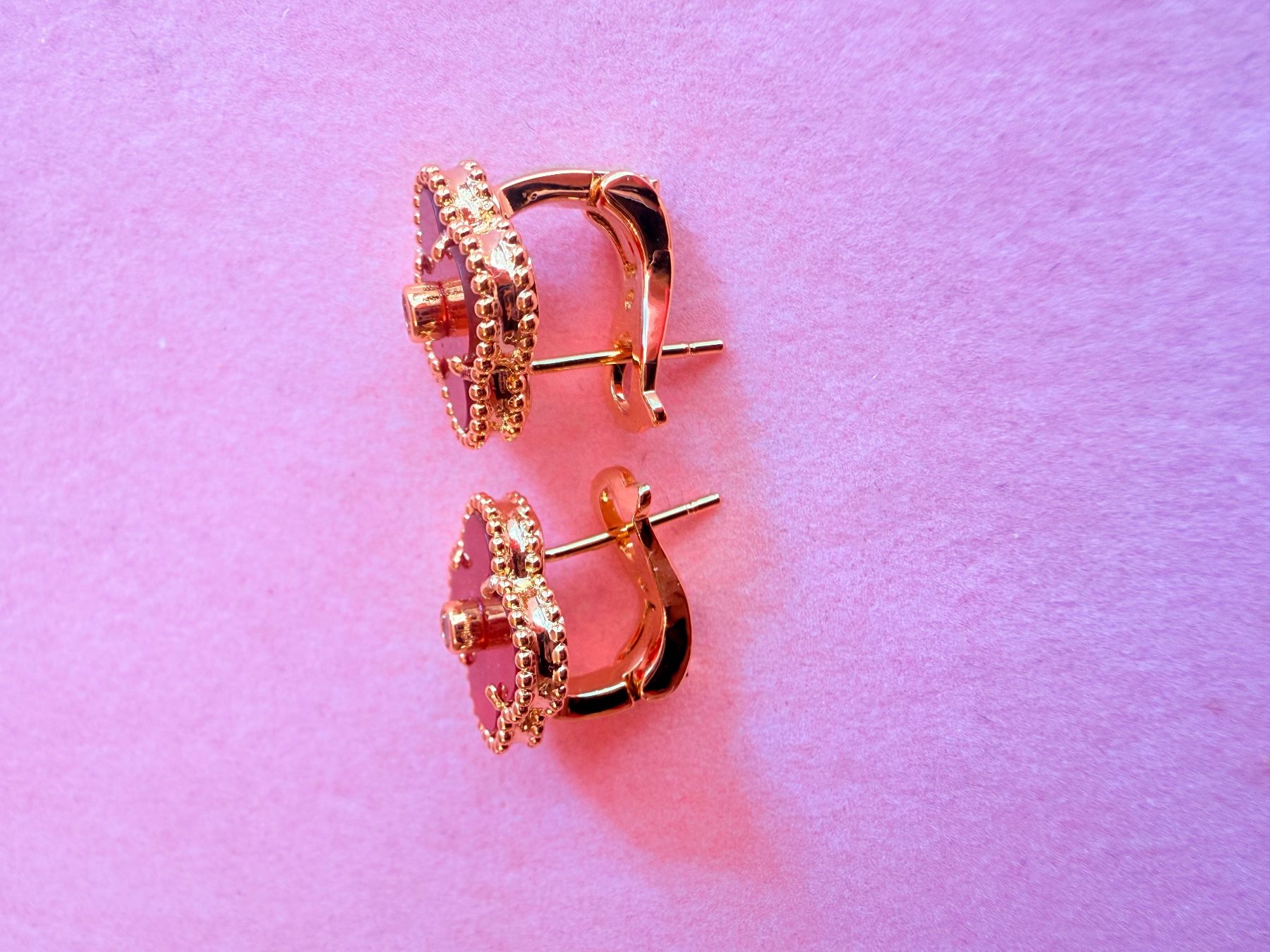 Boucles d'oreille: Boucles d'oreilles trèfle rouge – Neuf avec emballage d'origine à St-Maurice par Sandrinette123 2