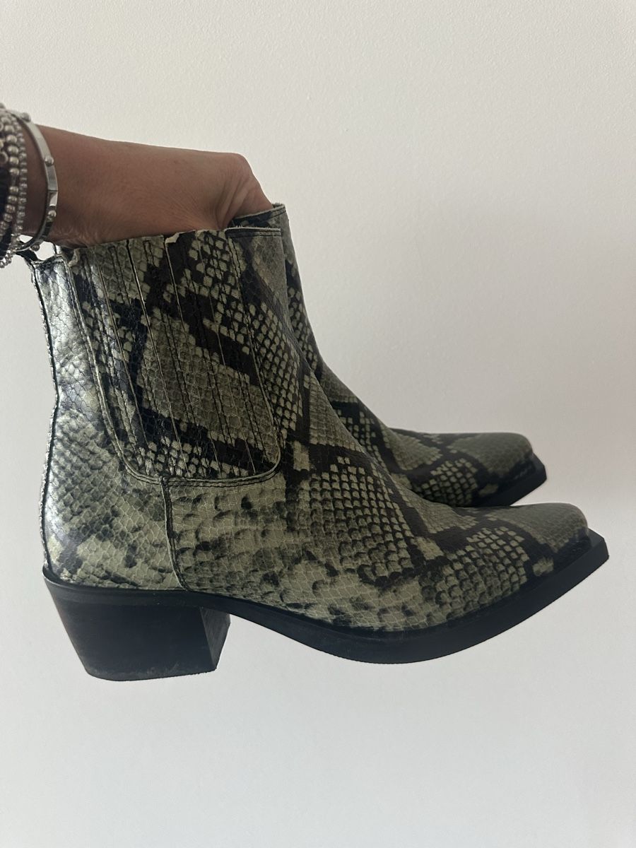 Scarpe da donna: Scotch & Soda Stiefeletten Gr. 41 – Usato da Diepoldsau venduto da Soleil0425 4