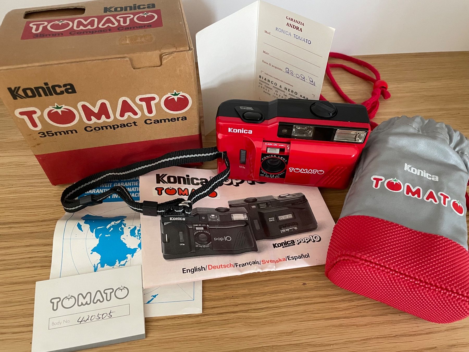 Konica Fotocamera: Konica Tomato in OVP – Usato da Bettwiesen venduto da wombat90