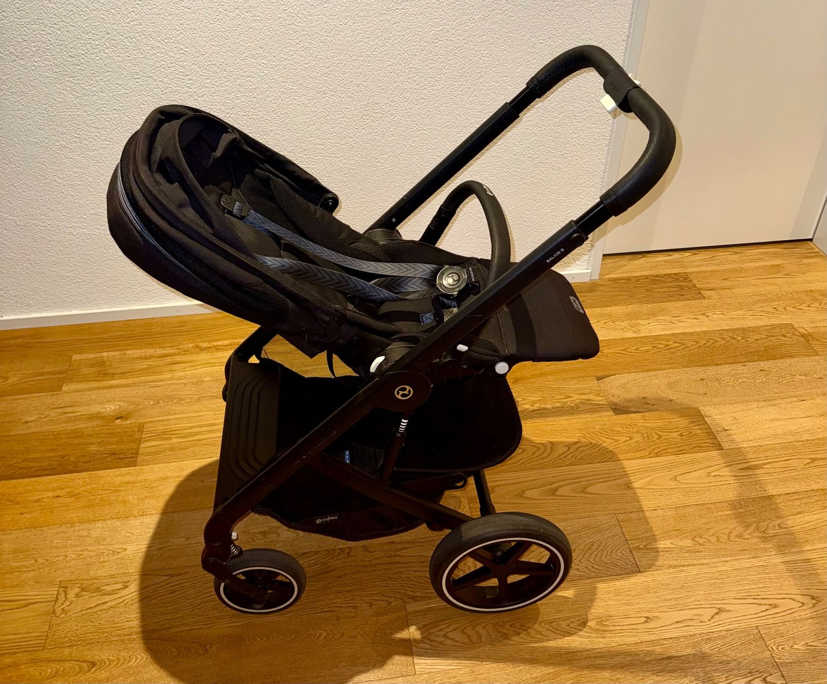 Cybex Carrozzine: CYBEX BALIOS S LUX BUNDLE - MOON BLACK – Usato da Spreitenbach venduto da MentorZ. 7