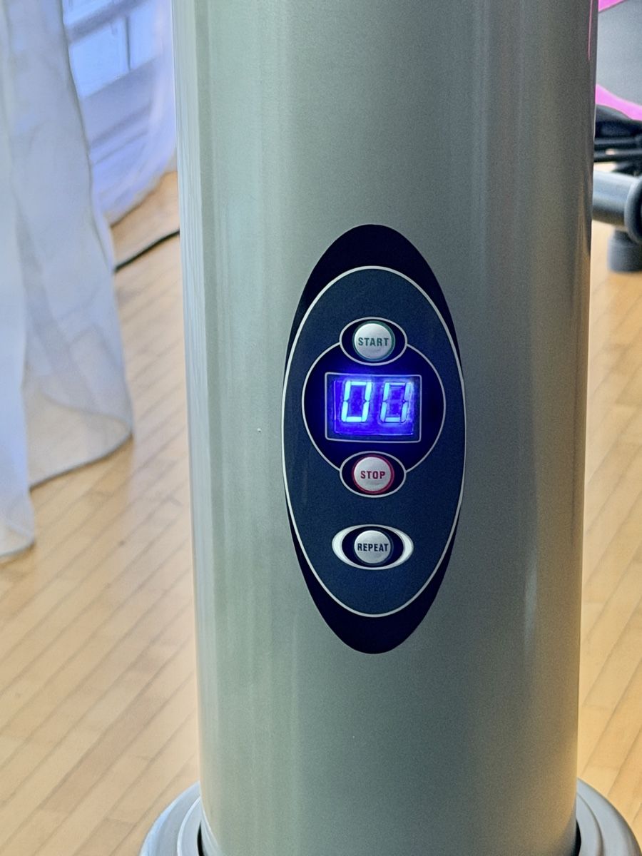 Wellcraft Hometrainer: Vibrationsplatte (Power Plate like) – Gebraucht aus Horgen von roligraf 7