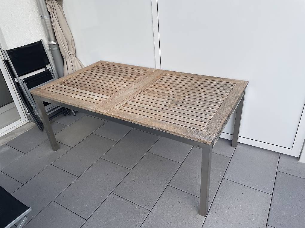 Tische: Gartentisch aus Holz – Gebraucht aus Emmenbrücke von nil_mtg6