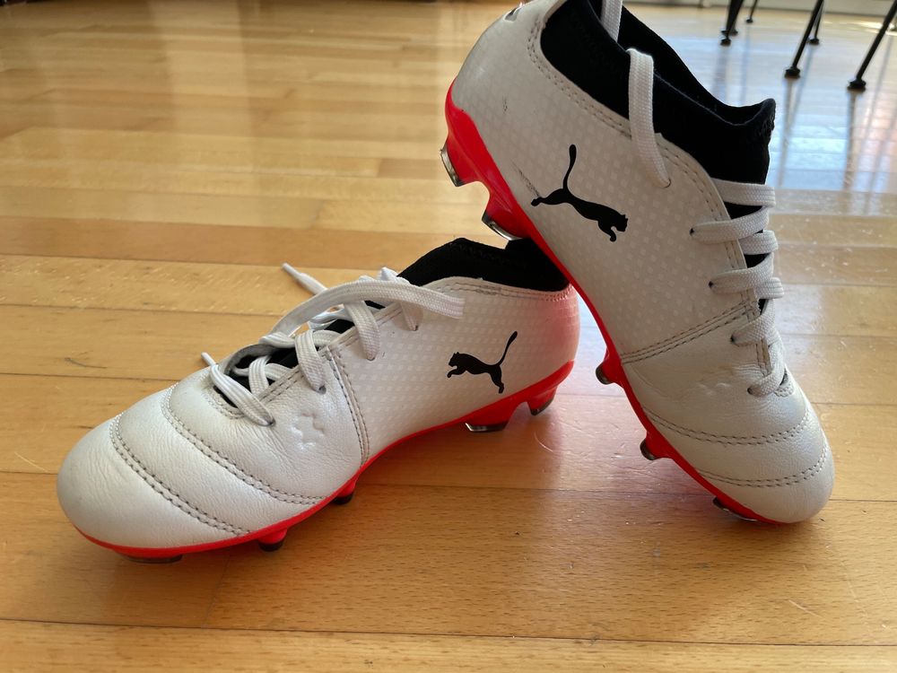FuÃballschuh PUMA ONE mit Nocken, Obermaterial Leder, Gr. 32 | Kaufen auf Ricardo