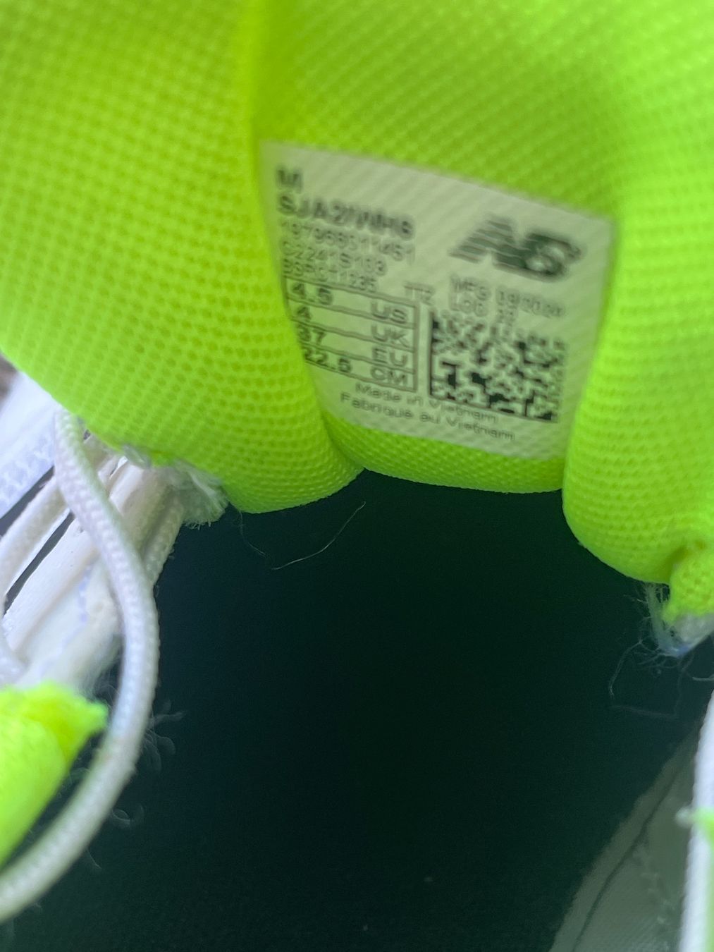New Balance Scarpe per ragazzi: Hallenschuhe New Balance – Usato da Auslikon venduto da mkiwi01 1