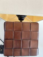 Braune Leder-Tischlampe mit Schirm