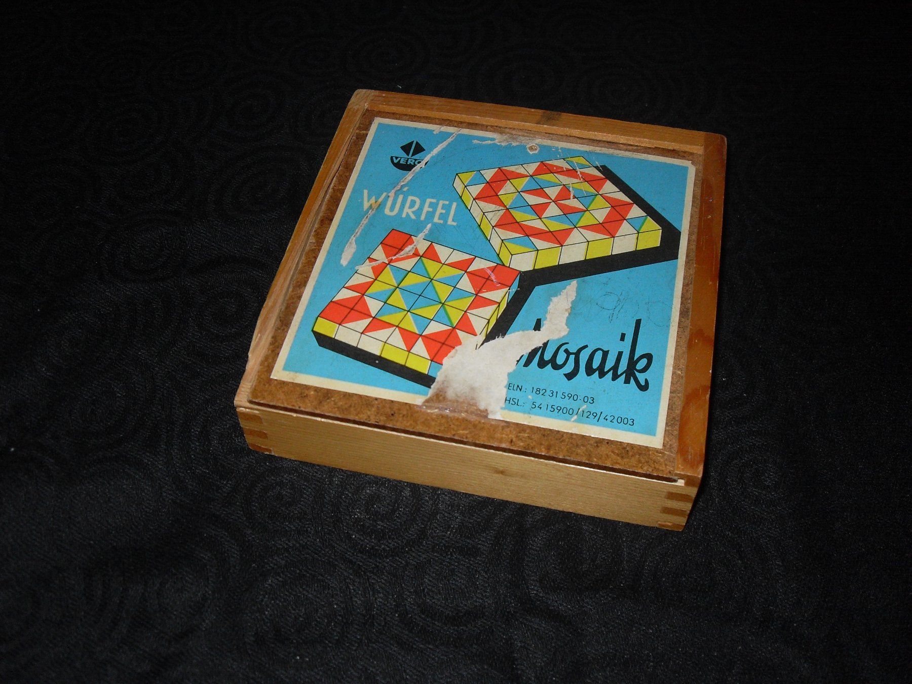 Giochi: Altes Würfelmosaik – Usato da Buttikon SZ venduto da tschipo1 1