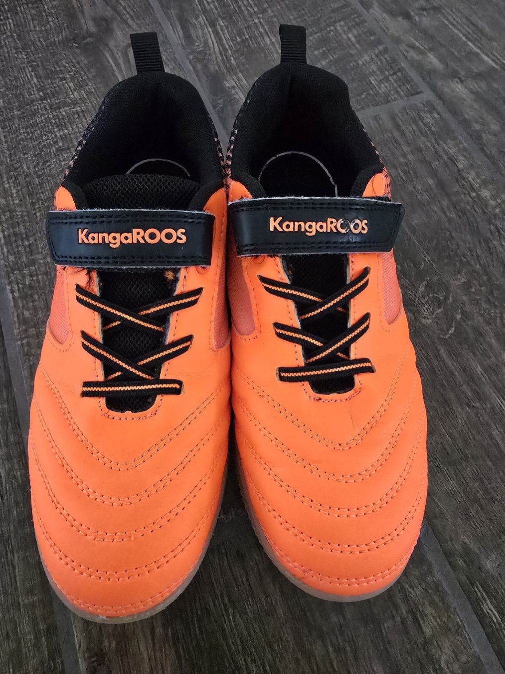 Scarpe per ragazzi: Hallenschuhe Gr.35 – Usato da Wynau venduto da mar_5v8x 1