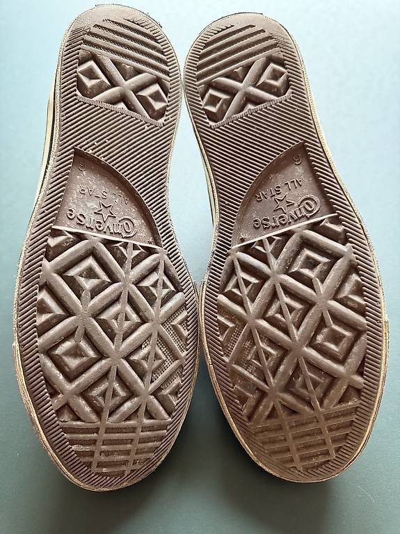 Scarpe da uomo: Converse Chucks Gr. 39 – Usato da Zürich venduto da niccita83 2