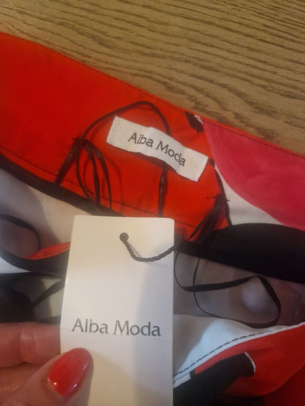 Alba Moda Pantaloni: Hose Alba Mode '(mit Etikette) – Nuovo (secondo la descrizione) da Möhlin venduto da apolloniach 1
