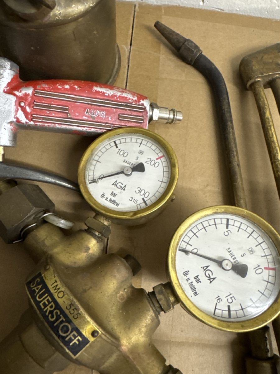 Saldatori: Gas Welding Set Sievert AGA Sauerstoff Gauges Used – Usato da Riehen venduto da M.S.DVD 6