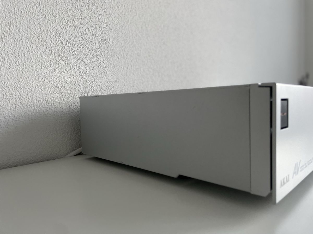 Akai Ricevitori: Akai AA V301 Reciever /Neuwertig – Nuovo (secondo la descrizione) da Freidorf TG venduto da acz_gv27 1