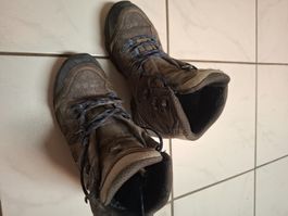 LOWA Wanderschuh