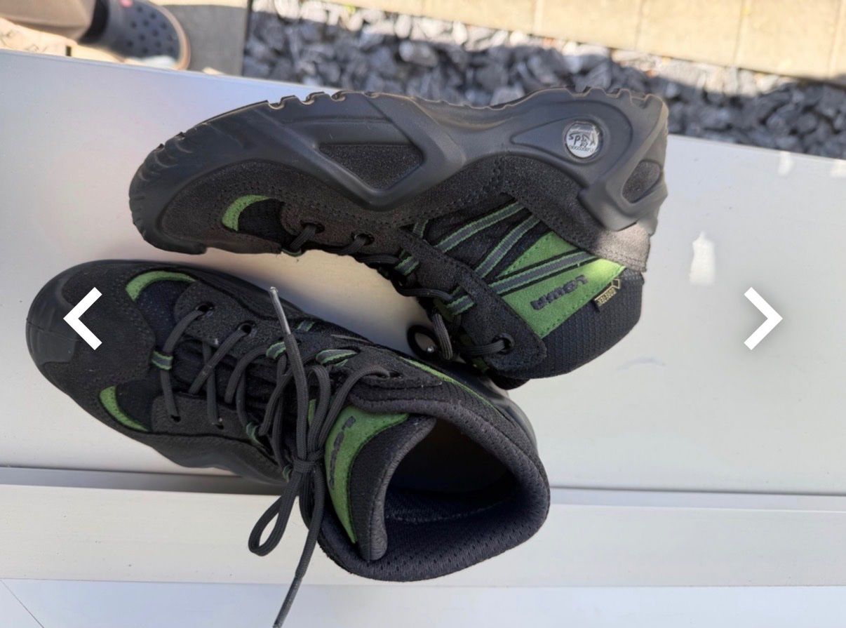 Lowa Scarpe da uomo: Wanderschuhe lowa, Gore-Tex. Grosse 35 – Usato da Balsthal venduto da IrenZimkeit 1