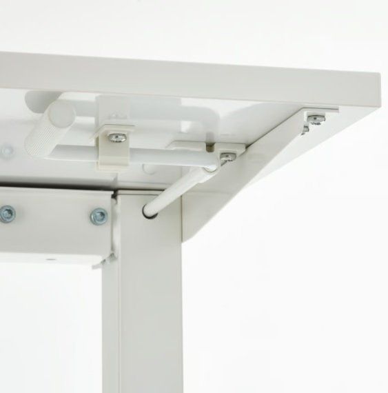 Ikea Scrivanie: Ikea Tisch (TROTTEN) – Usato da Chur venduto da Eddie85 3