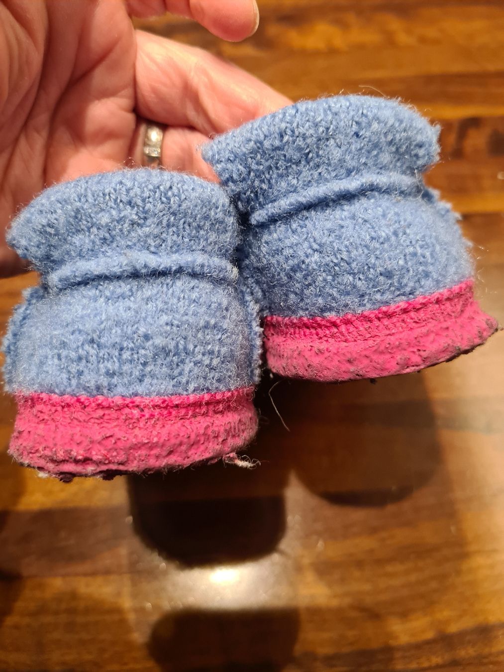 Schuhe für Mädchen: Nanga Hausschuh Grösse 26 – Gebraucht aus Thun von PiC 3