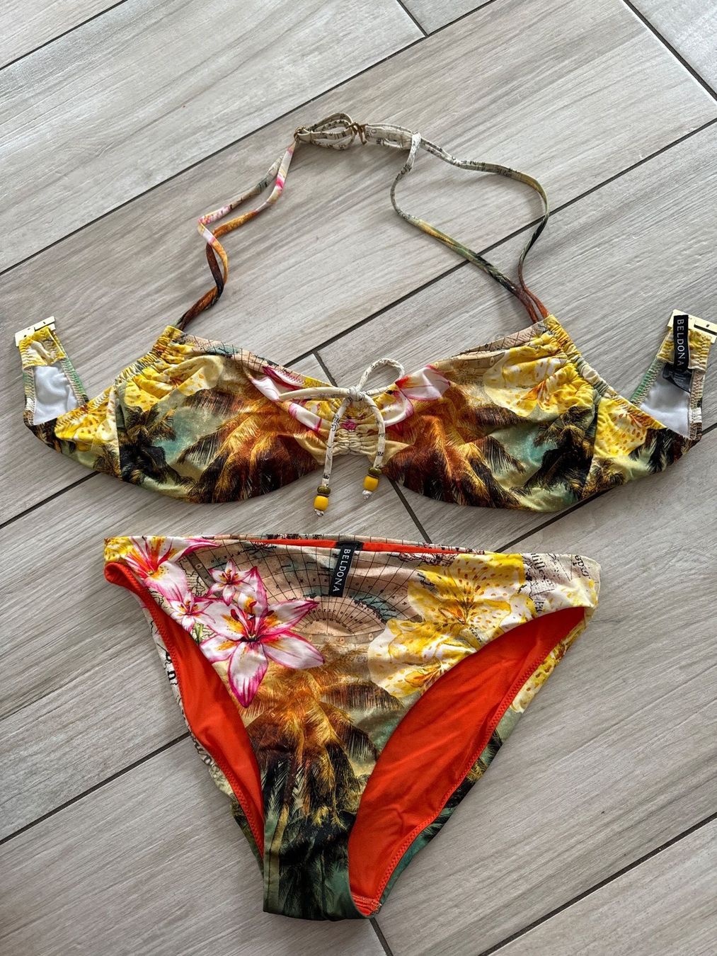 Beldona Costumi da bagno & Bikini: Beldona Bikini 40 E – Nuovo (secondo la descrizione) da Gelterkinden venduto da Biene8