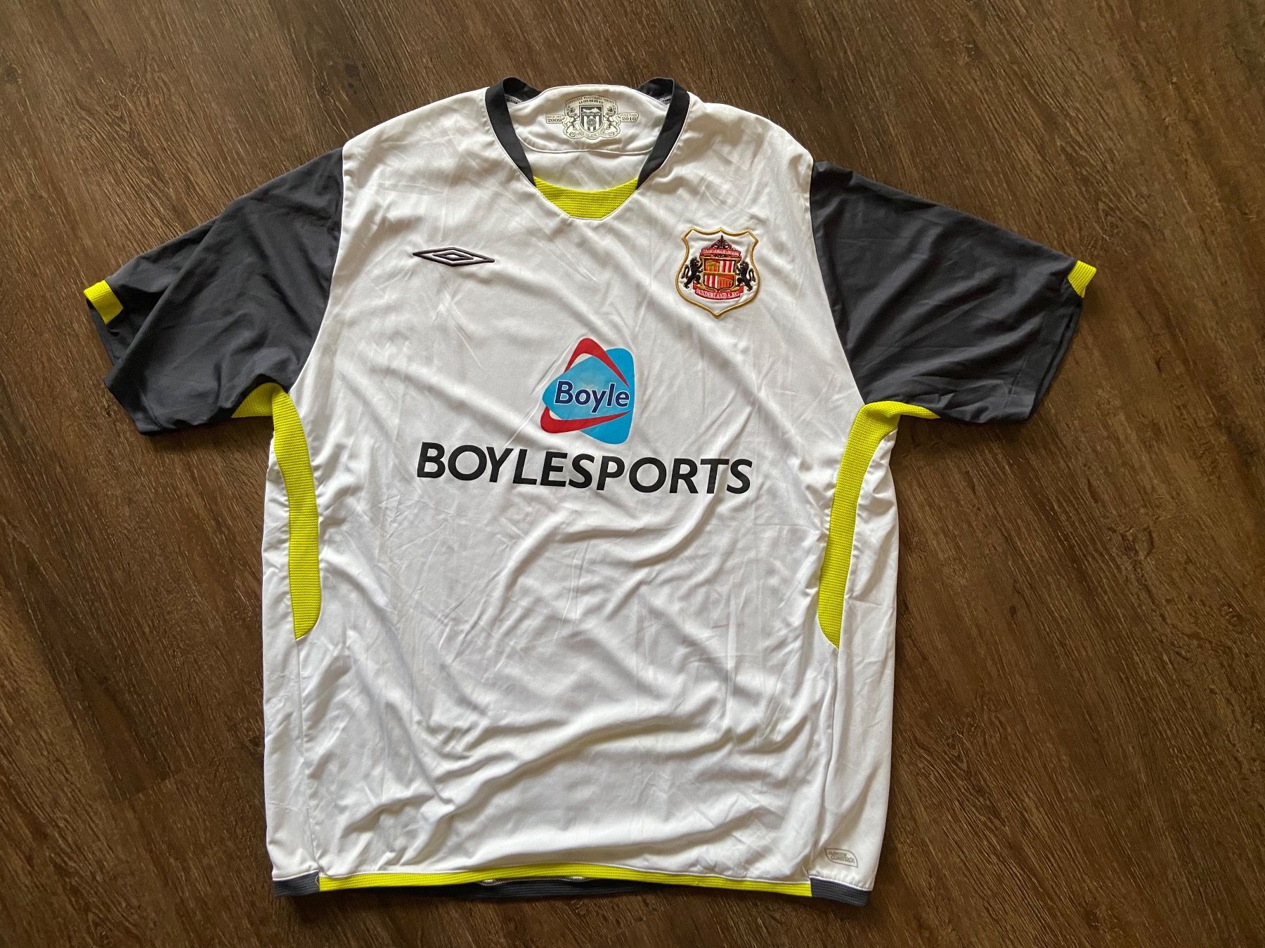 Umbro Leibchen & Hosen: Sunderland AFC Trikot Gr. XXL – Gebraucht aus Muttenz von bargain_hunter