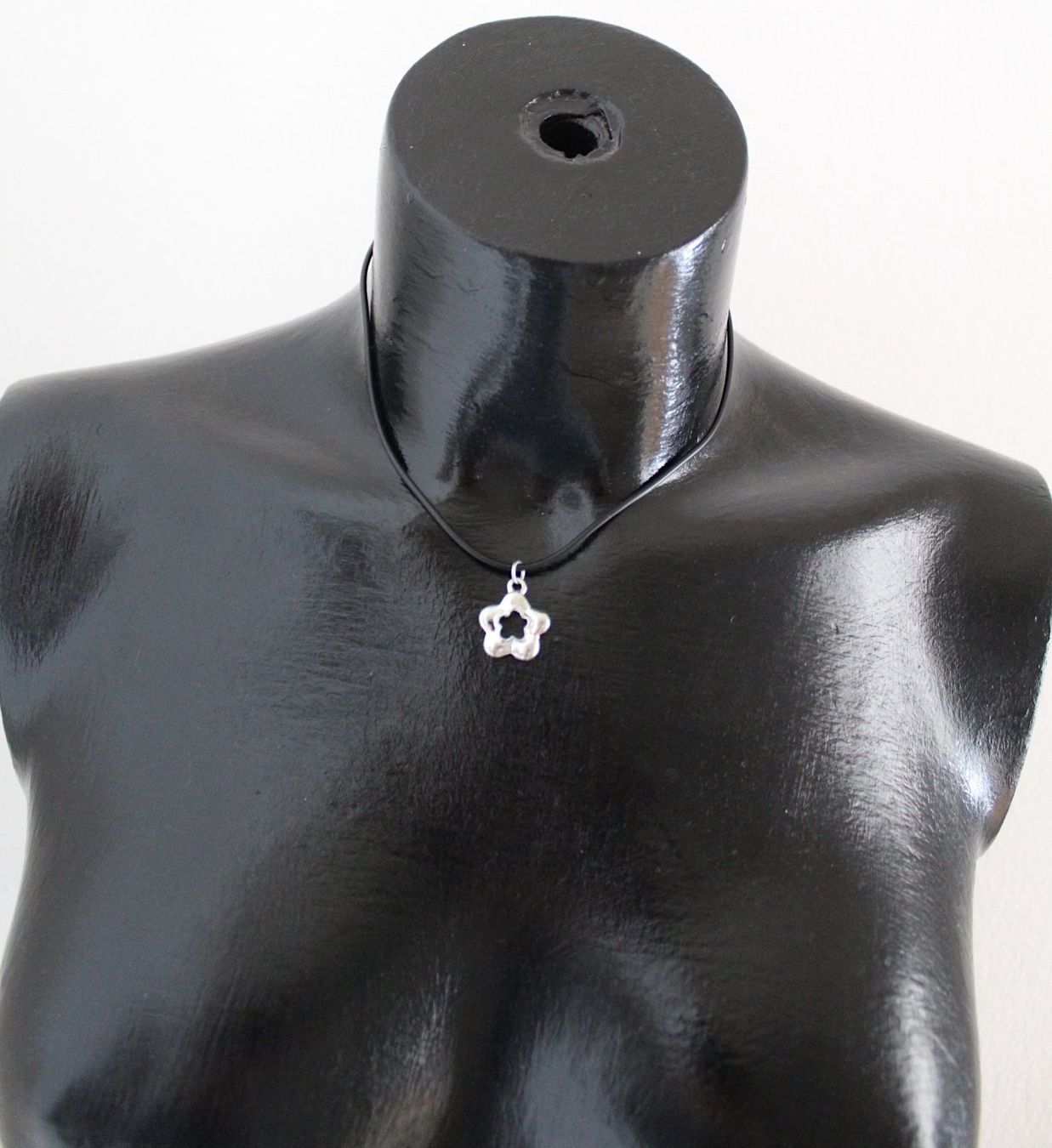 Catenine: Neu, Modeschmuck Kette. Länge ca.22 cm. – Usato da Locarno venduto da madame-tus-sauds 1